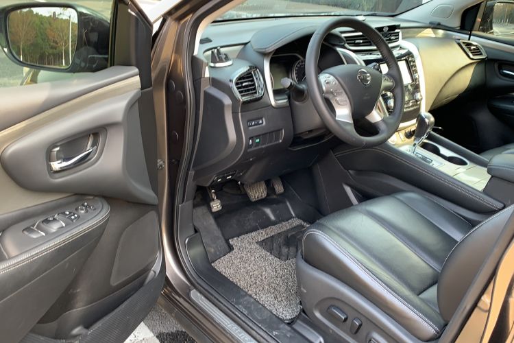 Used Nissan Murano 2017 2.5L XL Two-Wheel Drive Smart Edition Interior 2
