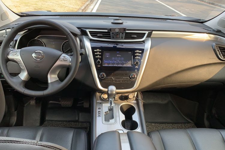 Used Nissan Murano 2017 2.5L XL Two-Wheel Drive Smart Edition Interior 3