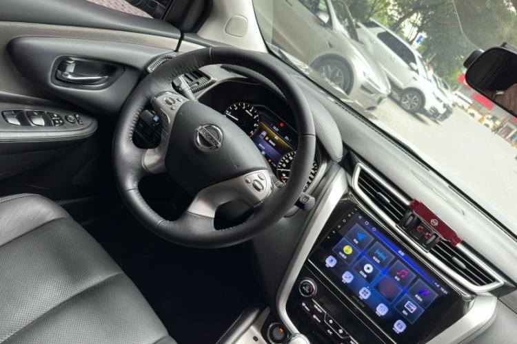 Used Nissan Murano 2017 2.5L XL Two-Wheel Drive Smart Edition Interior 4