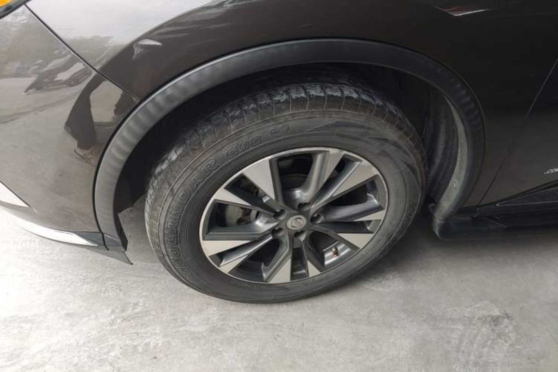 Used Nissan Murano 2017 2.5L XL Two-Wheel Drive Smart Edition Left Front Wheel Hub