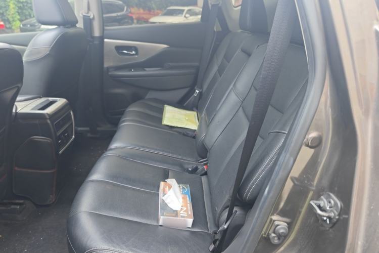 Used Nissan Murano 2017 2.5L XL Two-Wheel Drive Smart Edition Left Rear Seat