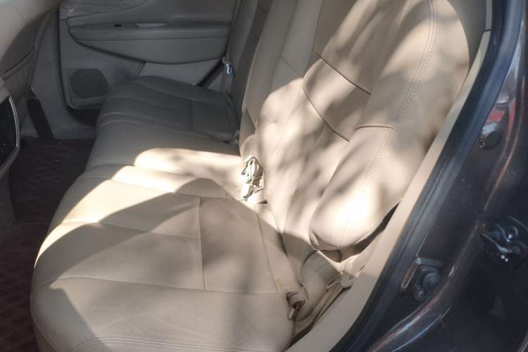Used Nissan Murano 2017 2.5L XL Two-Wheel Drive Smart Edition Left Rear Seat