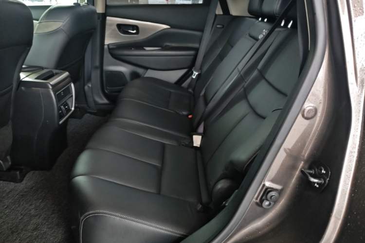 Used Nissan Murano 2017 2.5L XL Two-Wheel Drive Smart Edition Left Rear Seat