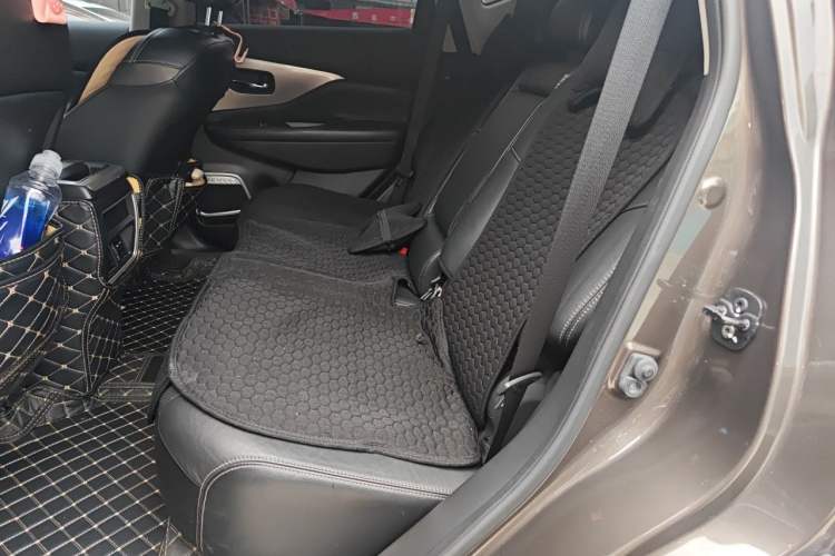 Used Nissan Murano 2017 2.5 S/C HEV XE Four-Wheel Drive Hybrid Luxury Edition Left Rear Seat