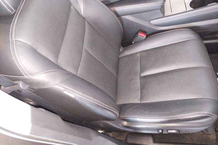 Used Nissan Murano 2017 2.5L XL Two-Wheel Drive Smart Edition Right Front Seat