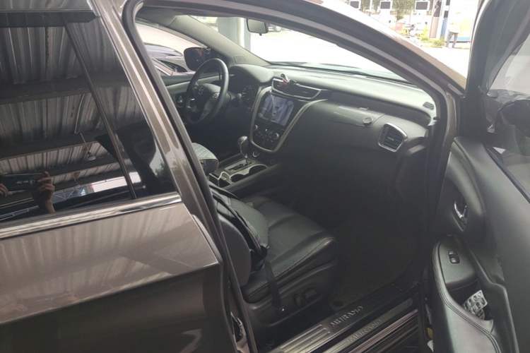 Used Nissan Murano 2017 2.5L XL Two-Wheel Drive Smart Edition Right Front Seat