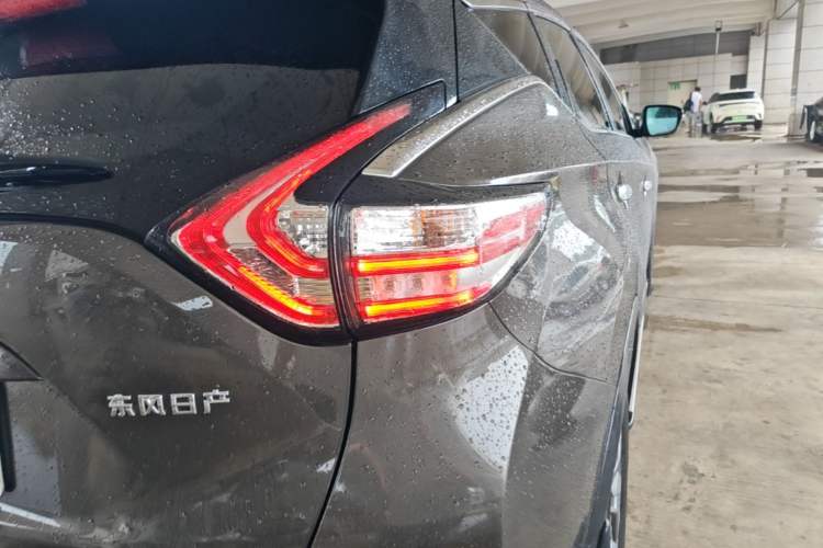 Used Nissan Murano 2017 2.5L XL Two-Wheel Drive Smart Edition Right Rear Taillight