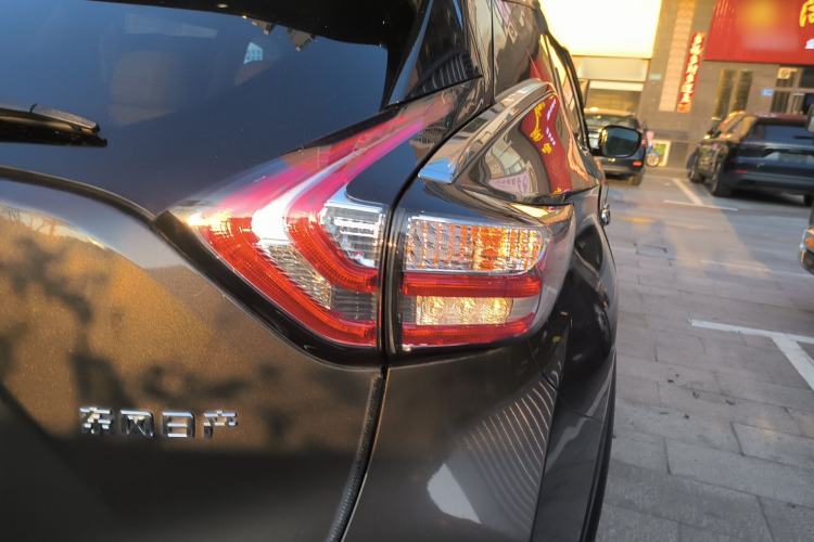Used Nissan Murano 2017 2.5L XL Two-Wheel Drive Smart Edition Right Rear Taillight