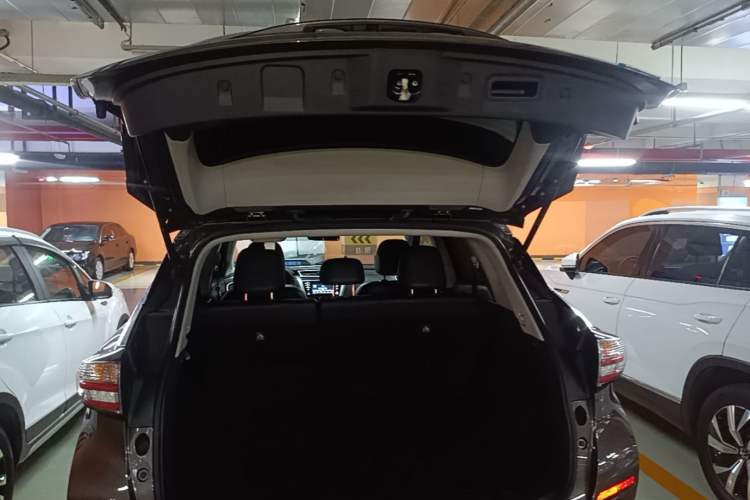 Used Nissan Murano 2017 2.5L XL Two-Wheel Drive Smart Edition Trunk