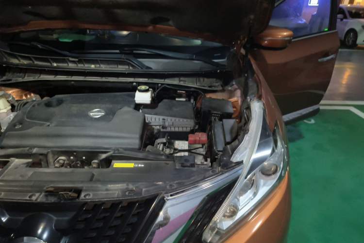 Used Nissan Murano 2017 2.5L XE Two-Wheel Drive Elite Edition Engine Bay Left