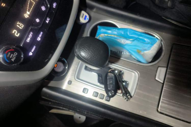 Used Nissan Murano 2017 2.5L XE Two-Wheel Drive Elite Edition Gear Lever