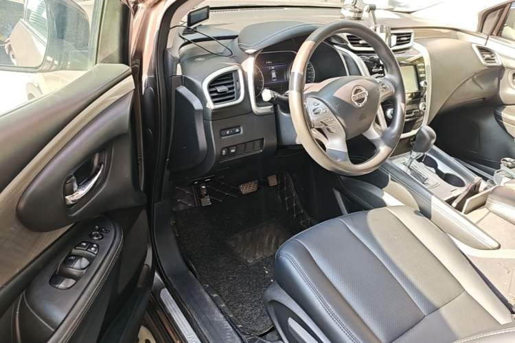 Used Nissan Murano 2017 2.5L XE Two-Wheel Drive Elite Edition Driver Seat