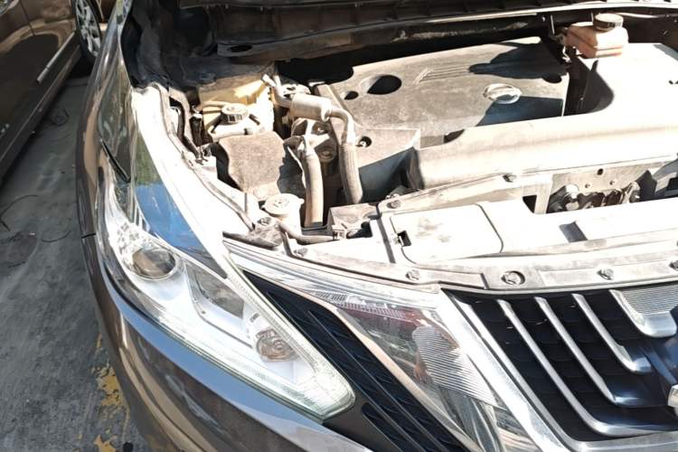Used Nissan Murano 2017 2.5L XE Two-Wheel Drive Elite Edition Engine Bay Right