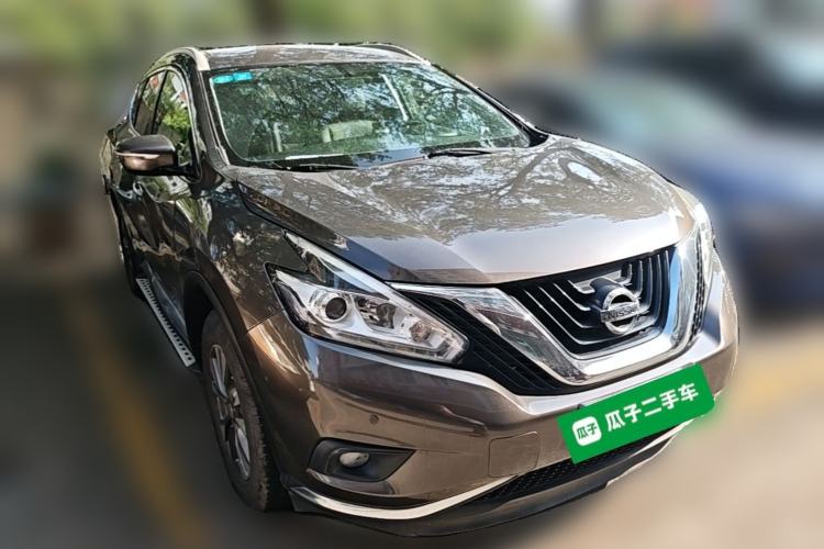 Used Nissan Murano 2017 2.5L XE Two-Wheel Drive Elite Edition Front Right 45 Deg