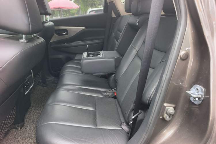 Used Nissan Murano 2017 2.5L XL Two-Wheel Drive Smart Edition Left Rear Seat