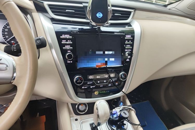 Used Nissan Murano 2017 2.5L XL NAVI Plus Two-Wheel Drive Smart Edition Audio And AC Panel