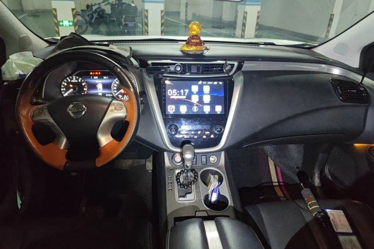 Used Nissan Murano 2017 2.5L XL Two-Wheel Drive Smart Edition Center Console