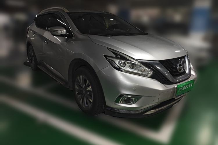 Used Nissan Murano 2017 2.5L XL Two-Wheel Drive Smart Edition Front Right 45 Deg