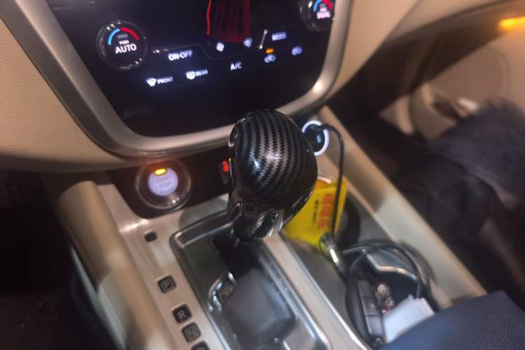 Used Nissan Murano 2017 2.5L XL Two-Wheel Drive Smart Edition Gear Lever