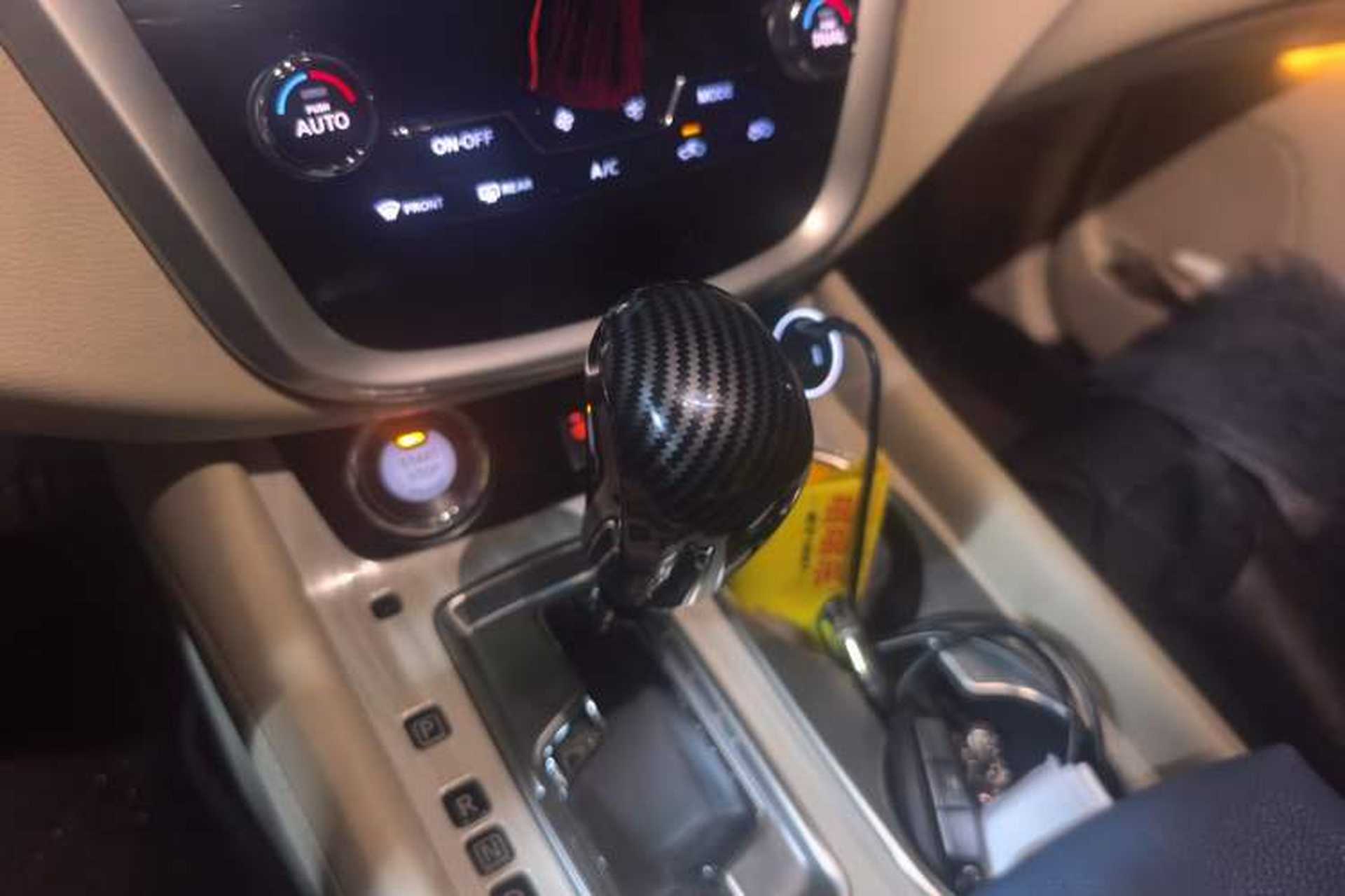 Used Nissan Murano 2017 2.5L XL Two-Wheel Drive Smart Edition Gear Lever