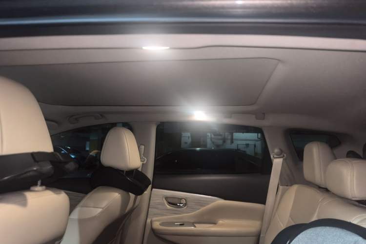 Used Nissan Murano 2017 2.5L XL Two-Wheel Drive Smart Edition Headliner