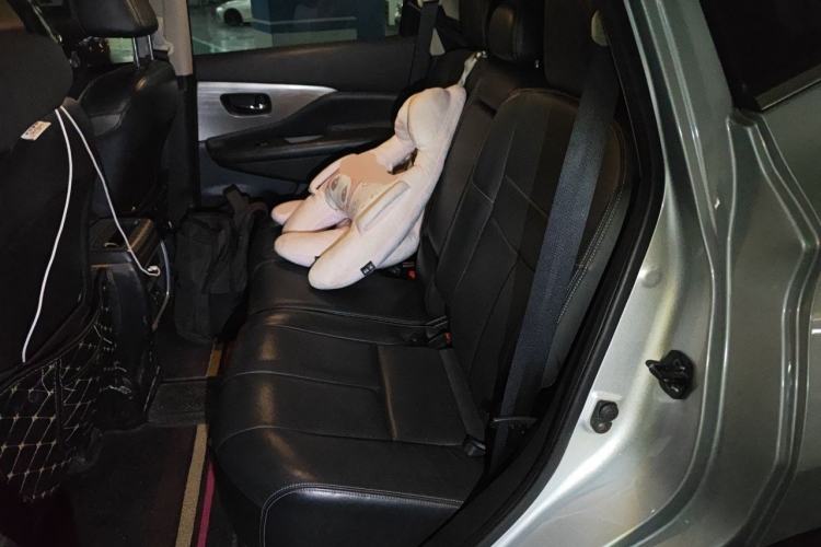 Used Nissan Murano 2017 2.5L XL Two-Wheel Drive Smart Edition Left Rear Seat