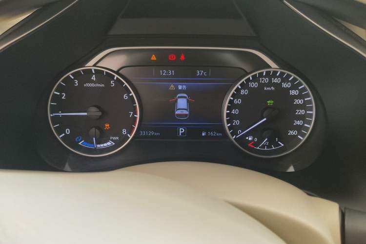 Used Nissan Murano 2017 2.5 S/C HEV XE Four-Wheel Drive Hybrid Luxury Edition Odometer Close Up