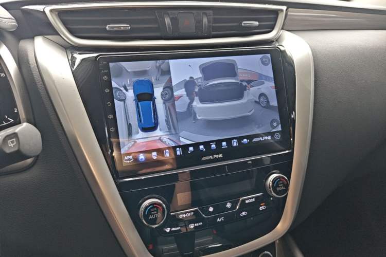 Used Nissan Murano 2017 2.5 S/C HEV XE Four-Wheel Drive Hybrid Luxury Edition Audio And AC Panel