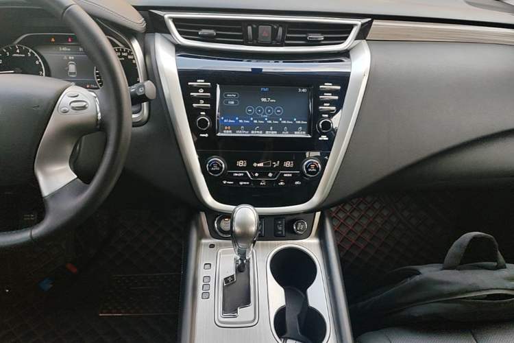 Used Nissan Murano 2017 2.5L XL Two-Wheel Drive Smart Edition Audio And AC Panel