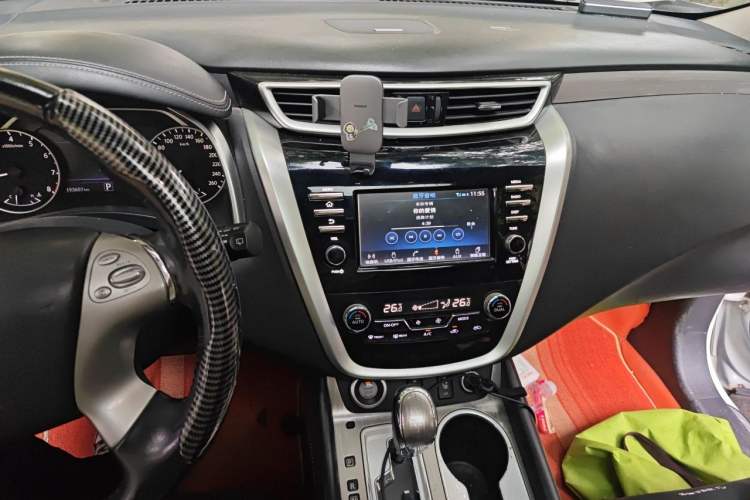 Used Nissan Murano 2017 2.5L XL Two-Wheel Drive Smart Edition Audio And AC Panel
