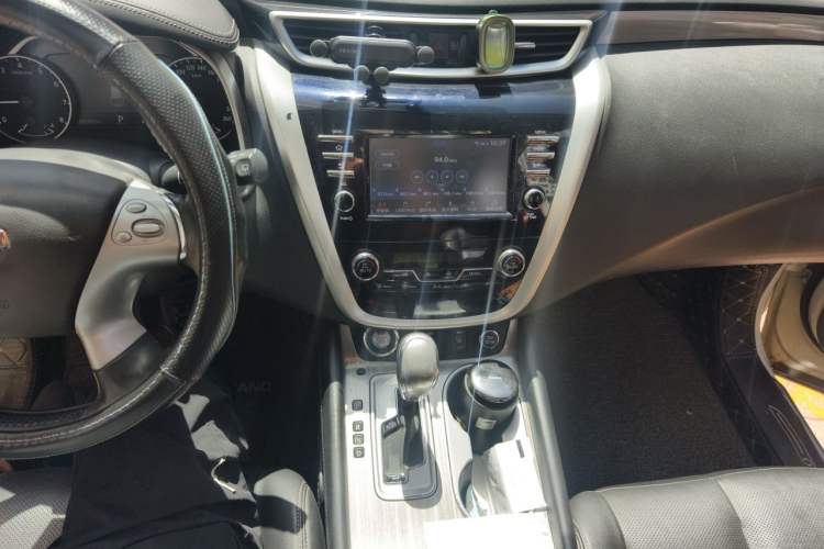 Used Nissan Murano 2017 2.5L XL Two-Wheel Drive Smart Edition Audio And AC Panel