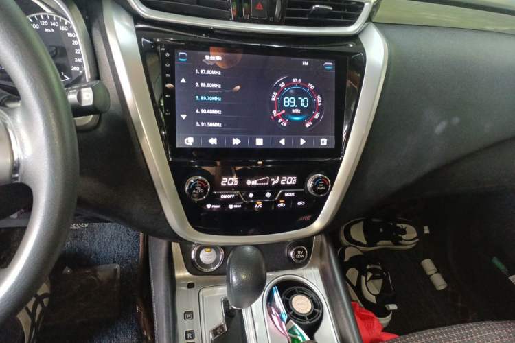Used Nissan Murano 2017 2.5L XE Two-Wheel Drive Elite Edition Audio And AC Panel