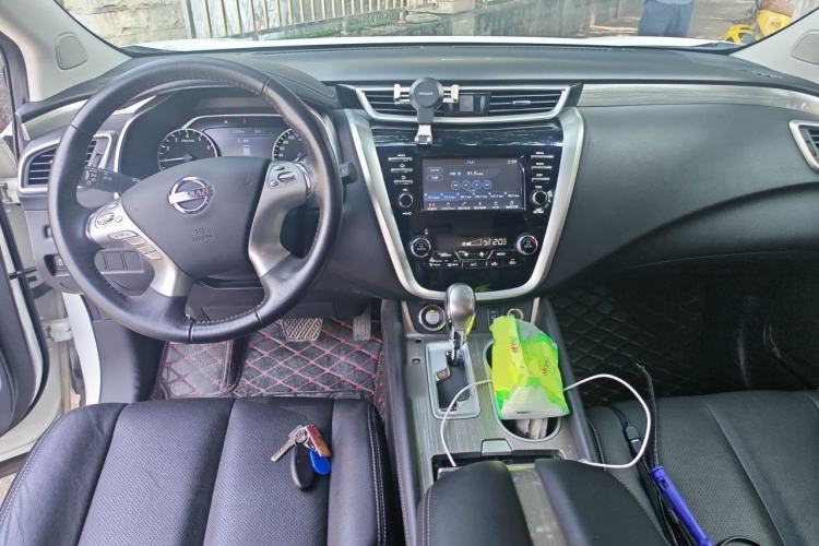 Used Nissan Murano 2017 2.5L XL Two-Wheel Drive Smart Edition Center Console