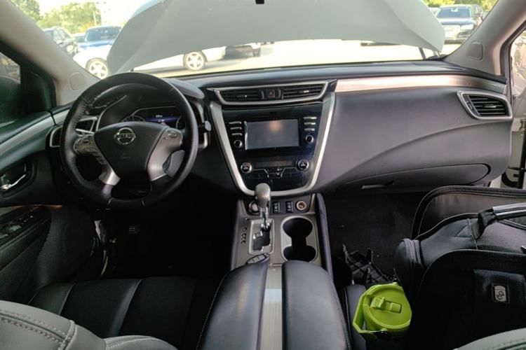 Used Nissan Murano 2017 2.5L XL Two-Wheel Drive Smart Edition Center Console