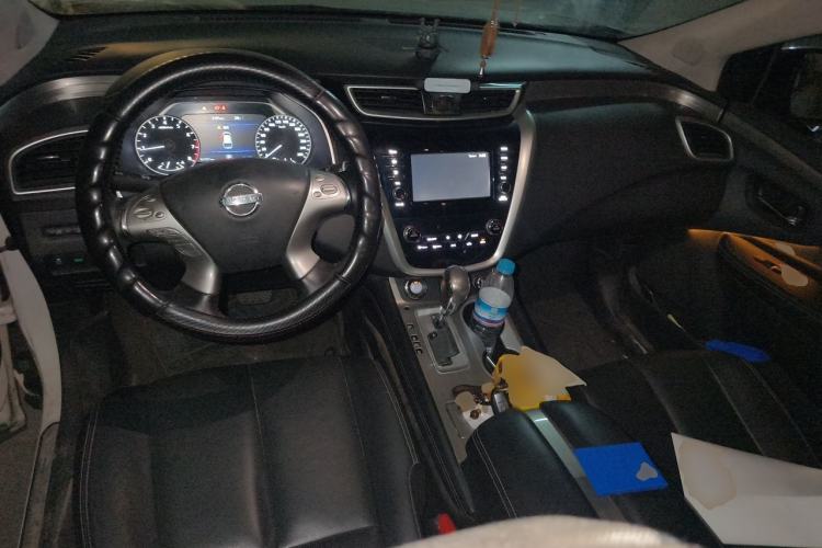 Used Nissan Murano 2017 2.5L XL Two-Wheel Drive Smart Edition Center Console