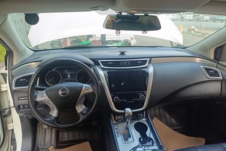 Used Nissan Murano 2017 2.5L XL Two-Wheel Drive Smart Edition Center Console