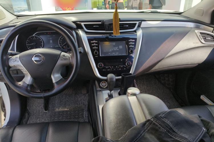 Used Nissan Murano 2017 2.5L XL Two-Wheel Drive Smart Edition Center Console