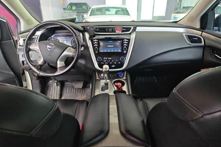 Used Nissan Murano 2017 2.5L XL Two-Wheel Drive Smart Edition Center Console