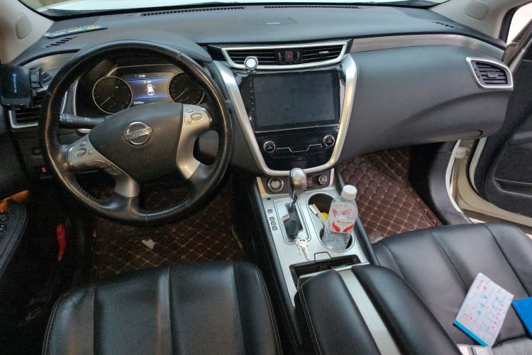 Used Nissan Murano 2017 2.5L XL Two-Wheel Drive Smart Edition Center Console