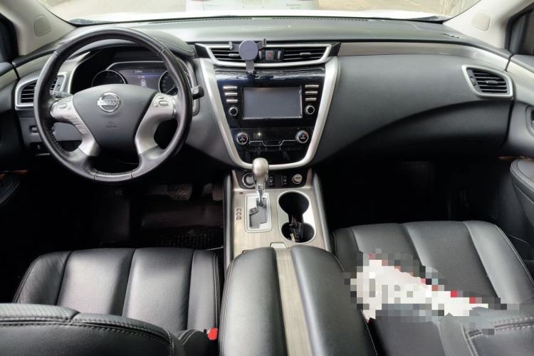 Used Nissan Murano 2017 2.5L XL Two-Wheel Drive Smart Edition Center Console