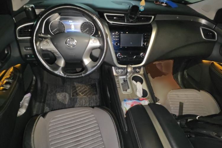 Used Nissan Murano 2017 2.5L XL Two-Wheel Drive Smart Edition Center Console