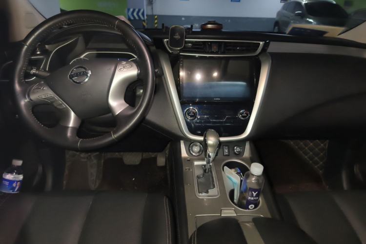 Used Nissan Murano 2017 2.5L XL Two-Wheel Drive Smart Edition Center Console