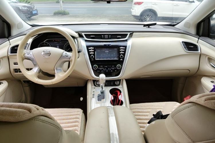 Used Nissan Murano 2017 2.5L XL Two-Wheel Drive Smart Edition Center Console