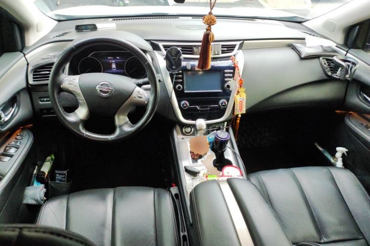 Used Nissan Murano 2017 2.5L XL Two-Wheel Drive Smart Edition Center Console
