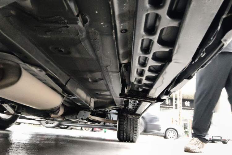 Used Nissan Murano 2017 2.5L XL Two-Wheel Drive Smart Edition Chassis Rear Right