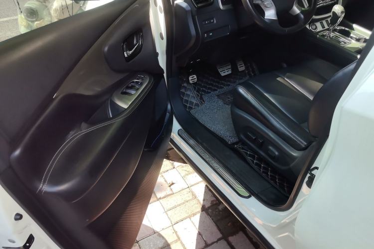 Used Nissan Murano 2017 2.5L XL Two-Wheel Drive Smart Edition Driver Seat