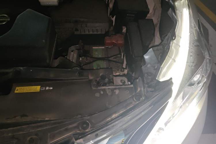 Used Nissan Murano 2017 2.5L XL Two-Wheel Drive Smart Edition Engine Bay Left