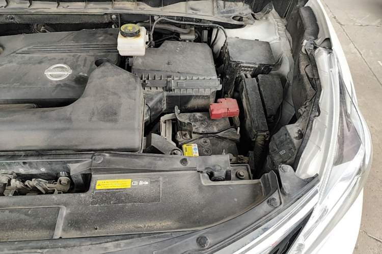 Used Nissan Murano 2017 2.5L XL Two-Wheel Drive Smart Edition Engine Bay Left