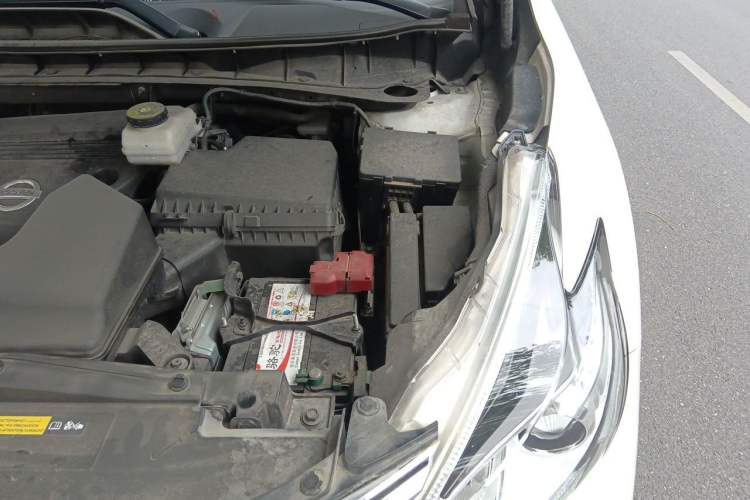 Used Nissan Murano 2017 2.5L XL Two-Wheel Drive Smart Edition Engine Bay Left