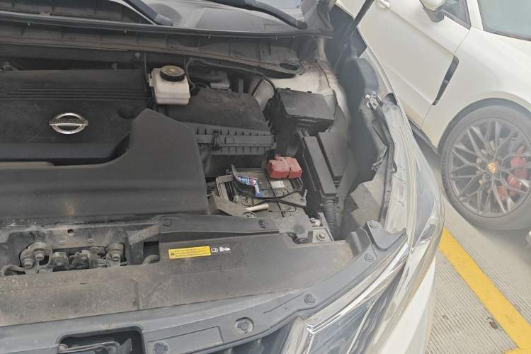 Used Nissan Murano 2017 2.5L XL Two-Wheel Drive Smart Edition Engine Bay Left